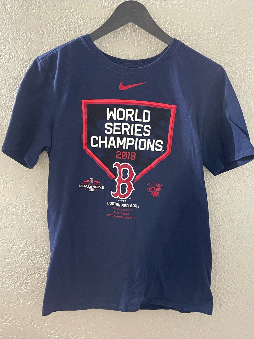 Nike Navy Blue & Red Boston Red Sox World Series Champions Tee‎ Small